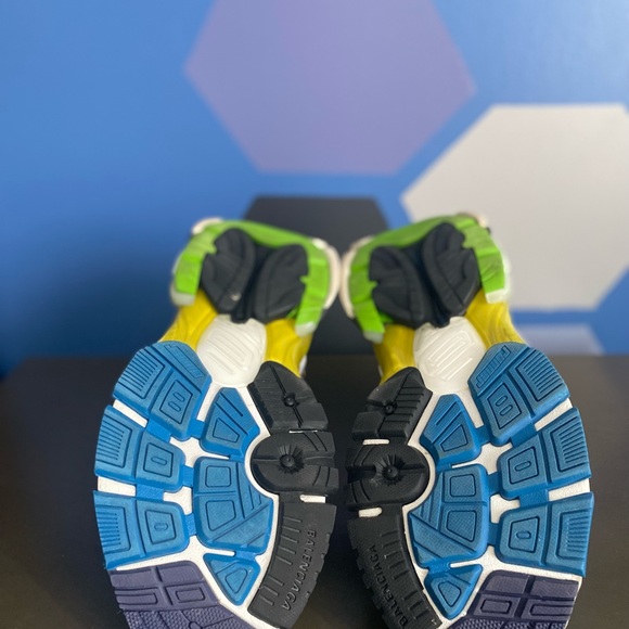 BALENCIAGA RUNNER In Multicolor - Picture 6 of 8